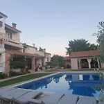Aura Apartmán