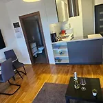 Aura Apartmán *
