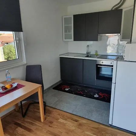 Apartment Aura *
