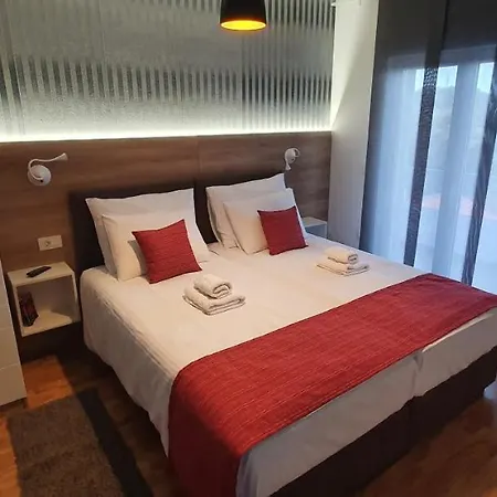 Apartment Aura