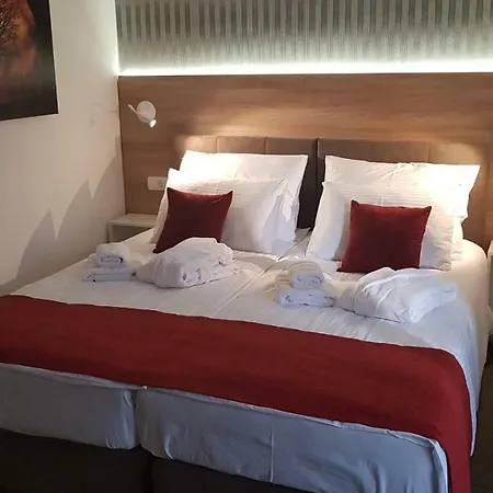 Apartment Aura