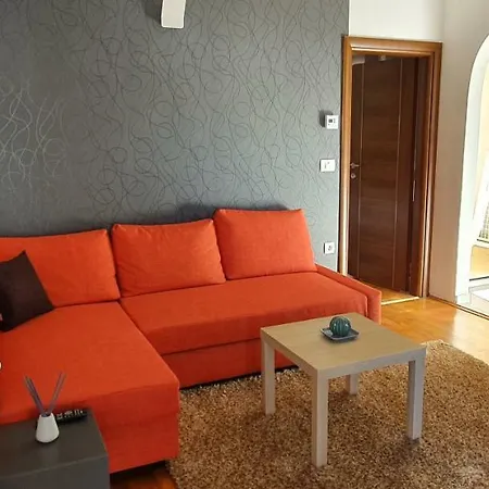 Aura Apartment