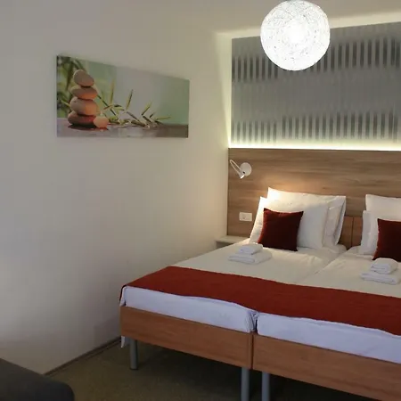 Apartment Aura *