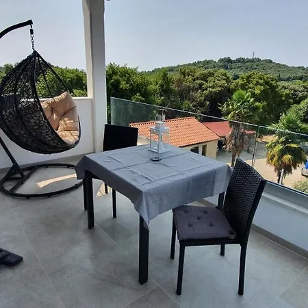 Apartman Aura