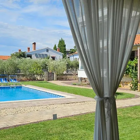 Aura Rovinj